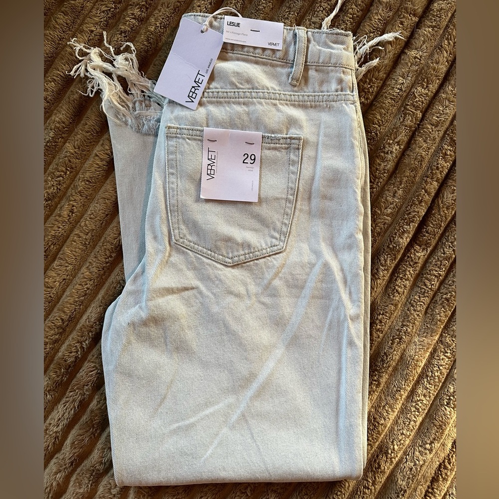 VERVET Women's Light Blue Cropped Jeans